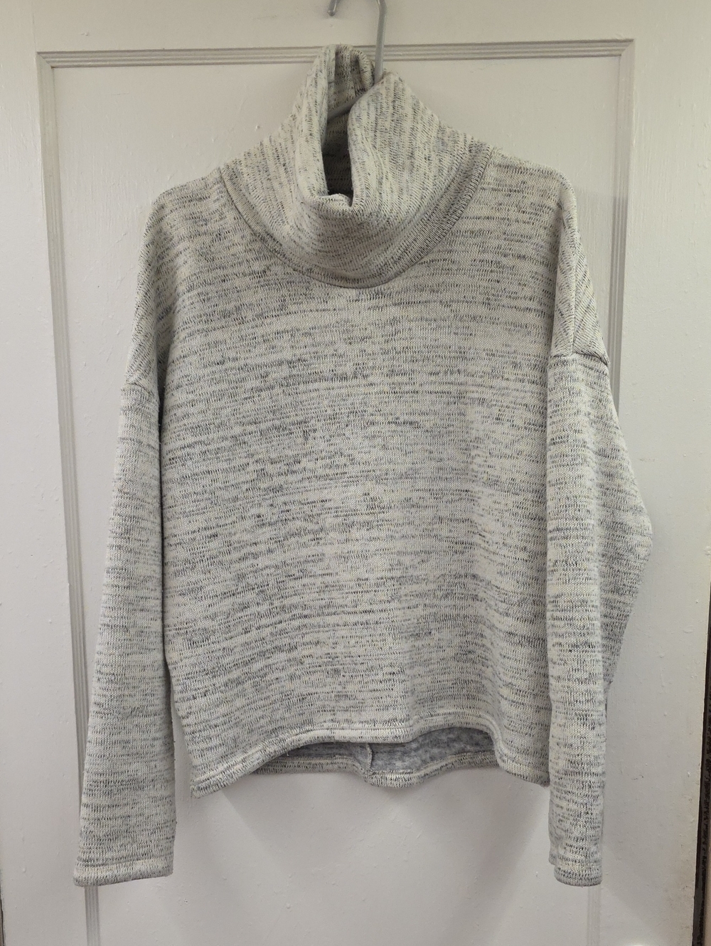 Columbia Chillin Fleece Cowl Neck Pullover Sweater Gray Large EUC